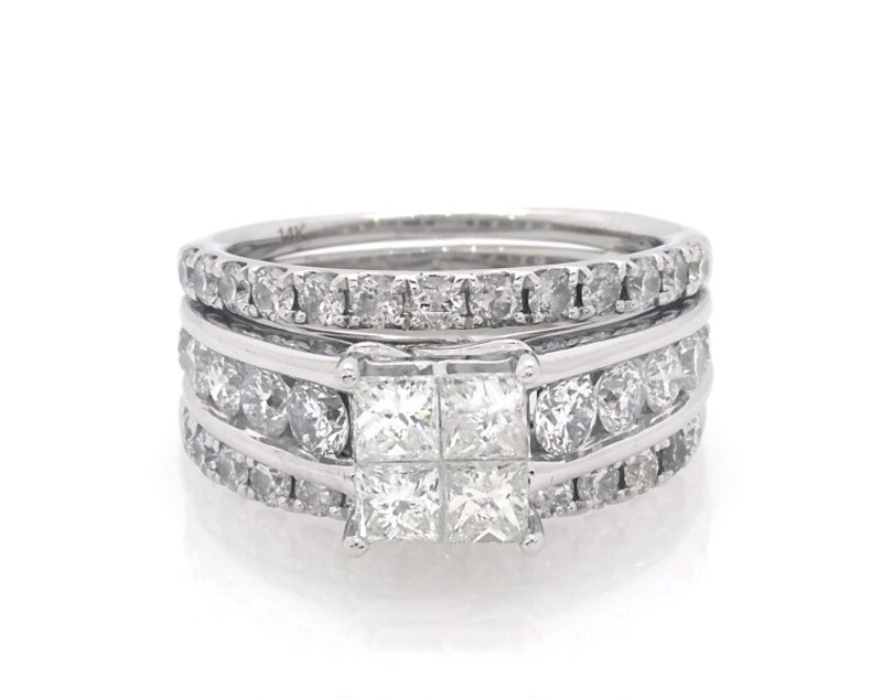 Main Image 1 of Previously Owned Princess-Cut Quad Diamond Bridal Set 2-3/4 ct tw 14K White Gold Size 7.25