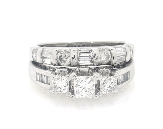 Previously Owned Princess-Cut Diamond Three-Stone Bridal Set 1-3/8 ct tw 14K White Gold Size 6