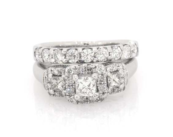 Previously Owned Princess-Cut Diamond Three-Stone Bridal Set 1-1/8 ct tw 14K White Gold Size 4.75