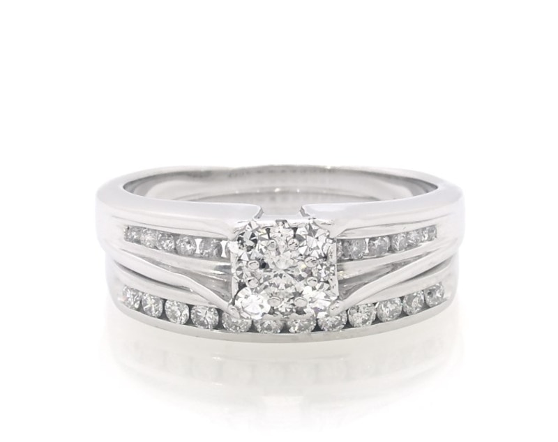 Main Image 1 of Previously Owned Round-Cut Multi-Diamond Bridal Set 5/8 ct tw 10K and 14K White Gold Size 8
