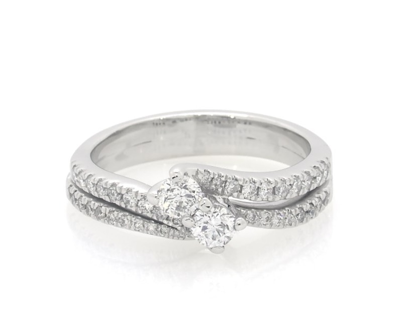 Main Image 1 of Previously Owned Ever Us Round-Cut Diamond Bridal Set 1/2 ct tw 14K White Gold Size 8