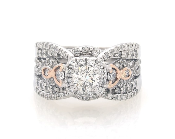 Previously Owned Round-Cut Diamond Halo Bridal Set 1-3/8 ct tw 14K Two-Tone Gold Size 7.75