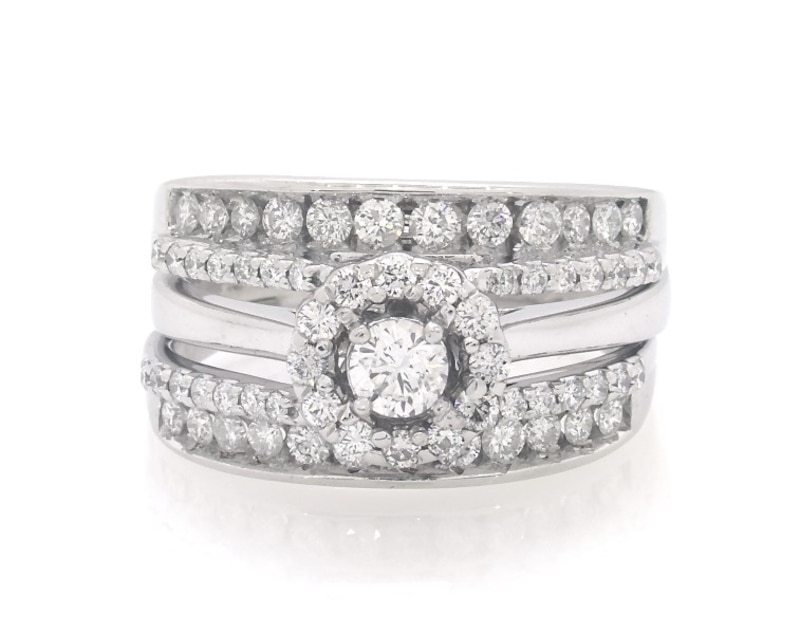 Main Image 1 of Previously Owned Round-Cut Diamond Halo Bridal Set 1-3/8 ct tw 14K White Gold Size 9.75