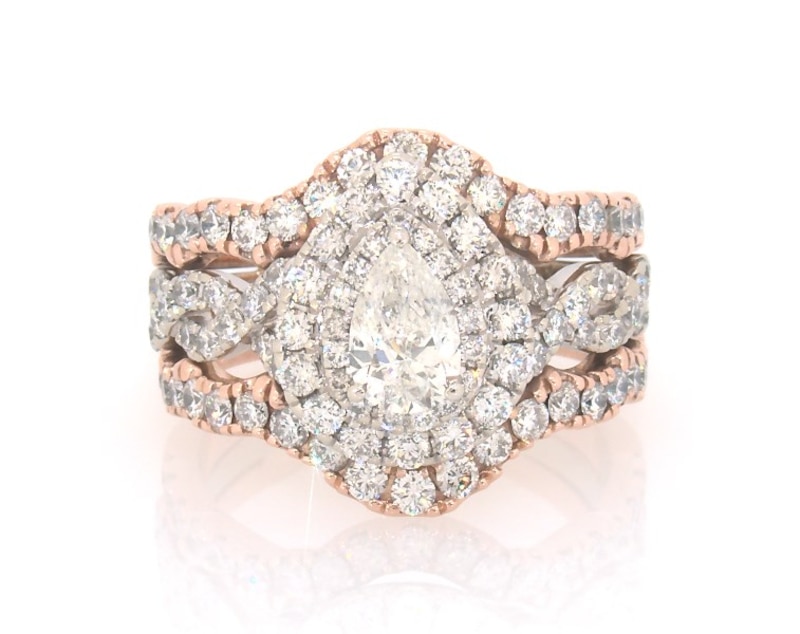 Main Image 1 of Previously Owned Neil Lane Pear-Shaped Diamond Bridal Set 1-7/8 ct tw 14K Two-Tone Gold Size 6.25