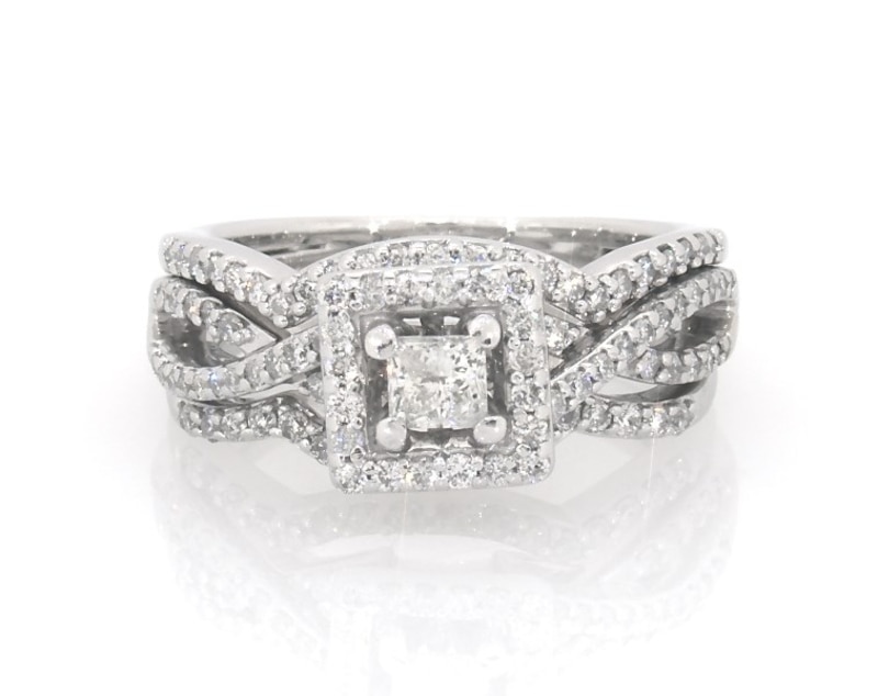 Main Image 1 of Previously Owned Princess-Cut Diamond Halo Twist Shank Bridal Set 5/8 ct tw 14K White Gold Size 5.5