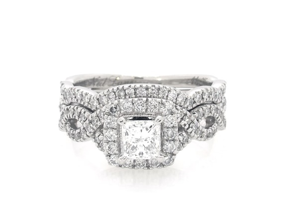 Previously Owned Neil Lane Princess-Cut Diamond Halo Bridal Set 1-1/8 ct tw 14K White Gold 5.25