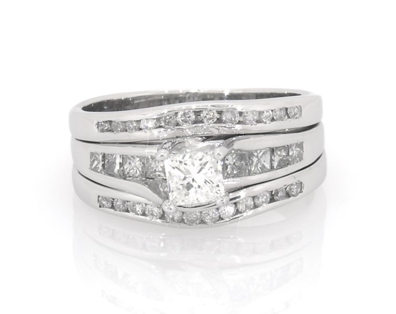 Main Image 1 of Previously Owned Princess-Cut Diamond Bridal Set 1-1/5 ct tw 14K White Gold Size 7.5