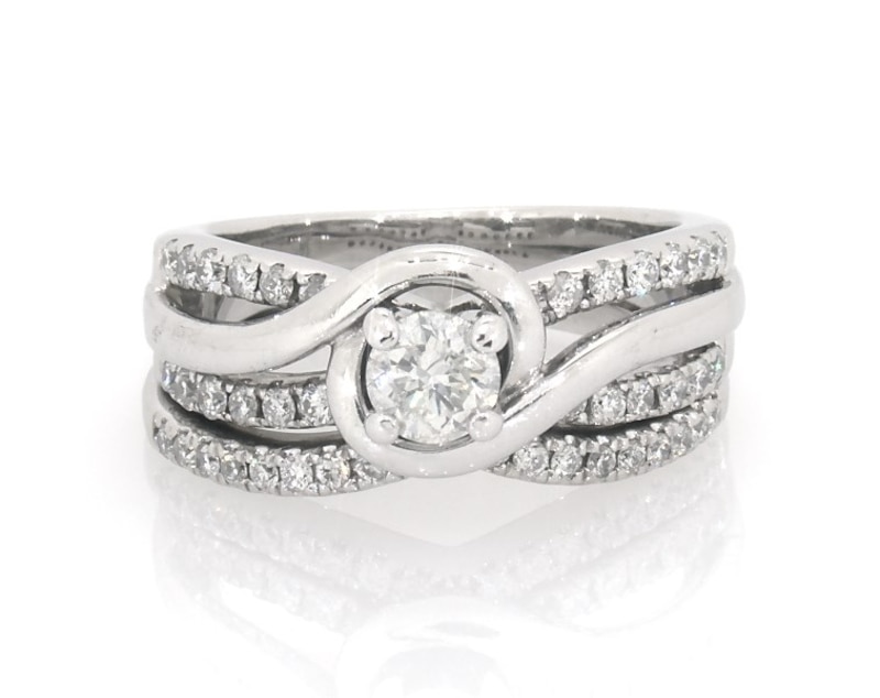 Main Image 1 of Previously Owned Round-Cut Diamond Wraparound Bridal Set 3/4 ct tw 14K White Gold Size 5