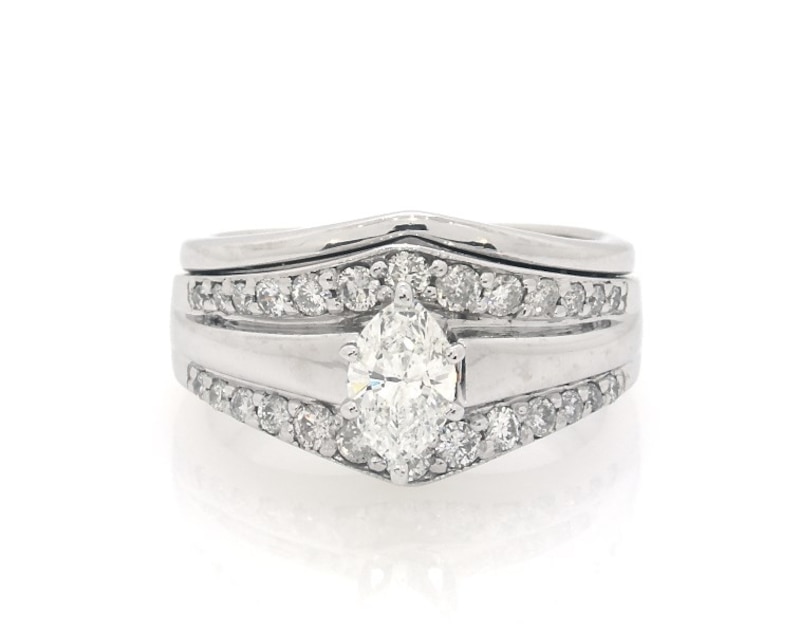 Main Image 1 of Previously Owned Marquise-Cut Diamond Bridal Set 7/8 ct tw 14K White Gold Size 3.5
