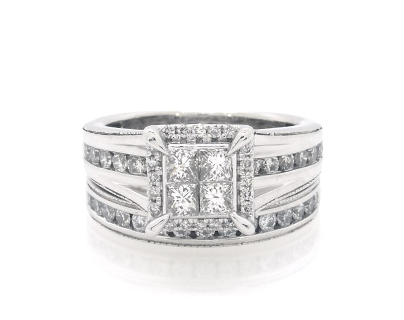 Main Image 1 of Previously Owned Princess-Cut Diamond Bridal Set 7/8 ct tw 14K White Gold Size 3.5