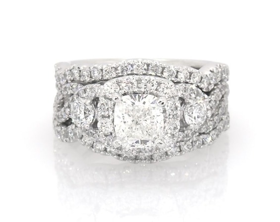 Previously Owned Neil Lane Cushion-Cut Diamond Halo Bridal Set 1-7/8 ct tw 14K White Gold Size 4.5