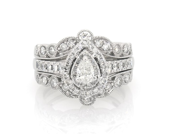 Previously Owned Pear-Shaped Diamond Double Halo Bridal Set 7/8 ct tw 14K White Gold Size 4.5