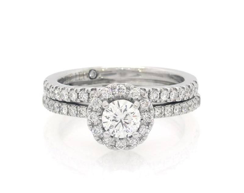 Main Image 1 of Previously Owned THE LEO Round-Cut Diamond Bridal Set 1 ct tw 14K White Gold Size 6.5