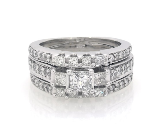 Previously Owned Princess-Cut Diamond Three-Stone Bridal Set 1-1/6 ct tw 14K White Gold Size 4