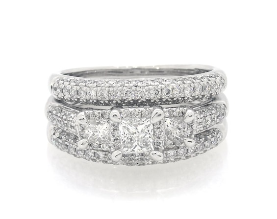 Previously Owned Princess-Cut Diamond Three-Stone Bridal Set 1-3/4 ct tw 14K White Gold Size 8.25