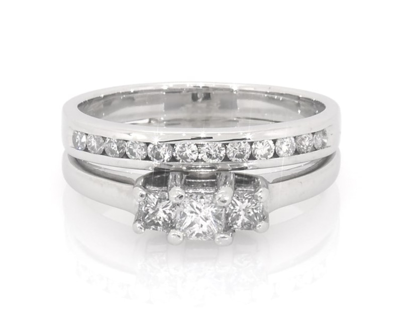 Main Image 1 of Previously Owned Princess-Cut Diamond Three-Stone Bridal Set 5/8 ct tw 14K White Gold & Platinum Size 7.75