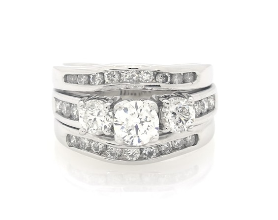 Previously Owned Round-Cut Diamond Three-Stone Bridal Set 1-7/8 ct tw 14K White Gold Size 7
