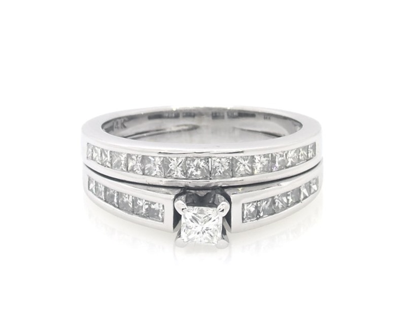 Main Image 1 of Previously Owned Princess-Cut Diamond Bridal Set 7/8 ct tw 14K White Gold Size 6
