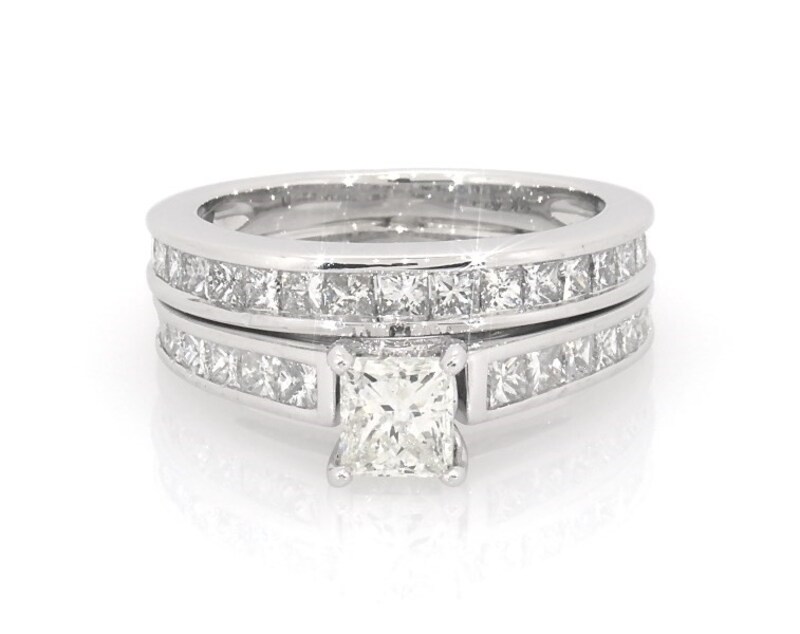 Main Image 1 of Previously Owned Princess-Cut Diamond Bridal Set 1-7/8 ct tw 14K White Gold Size 6.5
