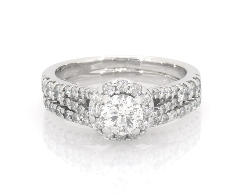 Main Image 1 of Previously Owned Round-Cut Diamond Halo Bridal Set 1-1/8 ct tw 14K White Gold Size 6.25