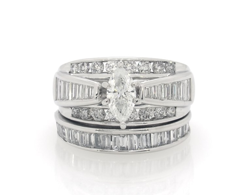 Main Image 1 of Previously Owned Marquise-Cut Diamond Bridal Set 1-7/8 ct tw 14K White Gold Size 5