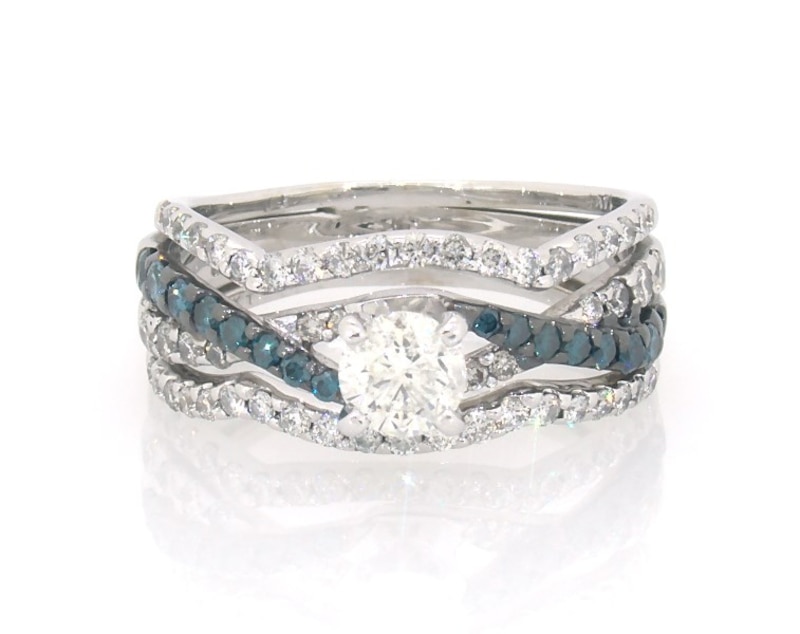 Main Image 1 of Previously Owned Round-Cut White & Blue Diamond Bridal Set 1 ct tw 14K White Gold Size 5