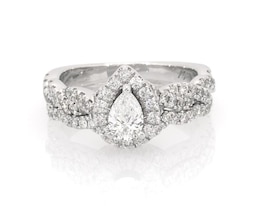 Previously Owned Neil Lane Pear-Shaped Diamond Halo Bridal Set 7/8 ct tw 14K White Gold Size 5.25