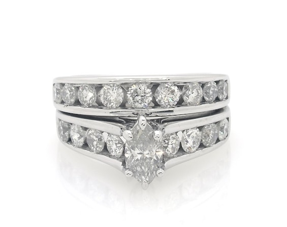 Previously Owned Marquise-Cut Diamond Bridal Set 2 ct tw 14K White Gold Size 5.5