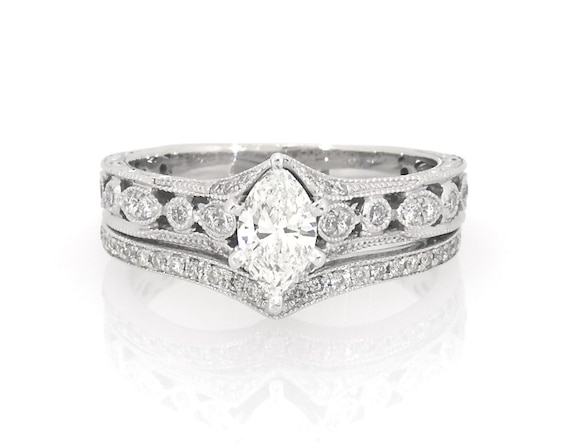 Previously Owned Neil Lane Marquise-Cut Diamond Bridal Set 7/8 ct tw 14K White Gold Size 7.75
