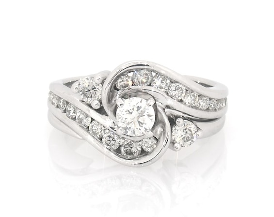 Previously Owned Round-Cut Diamond Bypass Bridal Set 1 ct tw 14K White Gold 6.75