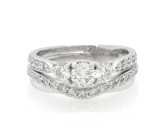 Previously Owned Round-Cut Diamond Three-Stone Bridal Set 1 ct tw 14K White Gold Size 5