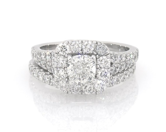 Previously Owned Neil Lane Round-Cut Diamond Bridal Set 2-1/2 ct tw 14K White Gold Size 7.5
