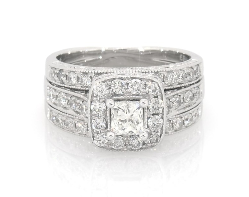 Main Image 1 of Previously Owned Princess-Cut Diamond Soldered Bridal Set 1-3/8 ct tw 14K White Gold Size 9.5