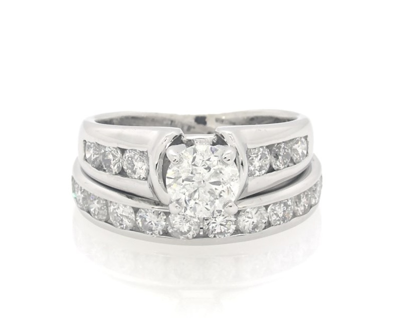 Main Image 1 of Previously Owned Round-Cut Diamond Bridal Set 1-7/8 ct tw 14K White Gold Size 5.5
