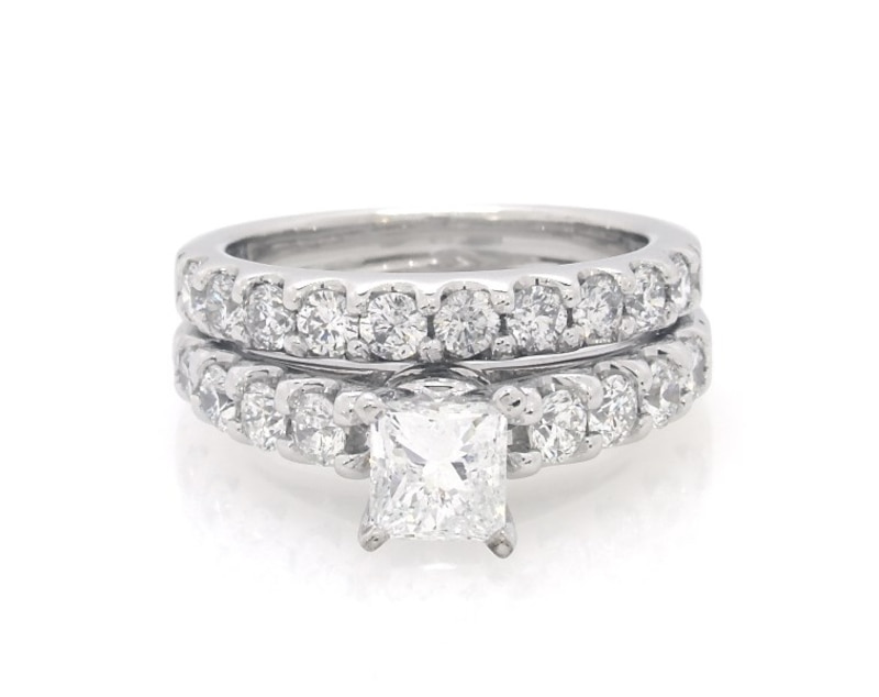 Main Image 1 of Previously Owned Princess-Cut Diamond Bridal Set 2 ct tw 14K White Gold Size 5.25