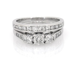 Previously Owned Round-Cut Three-Stone Diamond Bridal Set 1-3/8 ct tw 14K White Gold Size 7.25