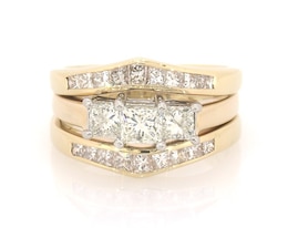 Previously Owned Princess-Cut Diamond Three-Stone Bridal Set 1-3/4 ct tw 14K Yellow Gold & Platinum Size 7.5