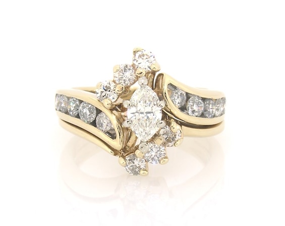 Previously Owned Marquise-Cut Diamond Bridal Set 1-3/8 ct tw 14K Yellow Gold Size