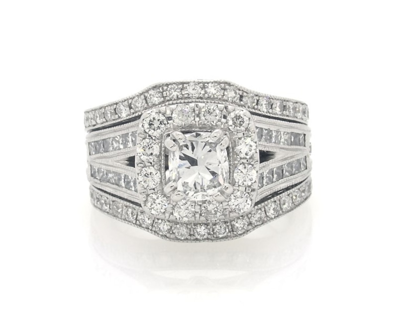 Main Image 1 of Previously Owned Neil Lane Cushion-Cut Diamond Halo Bridal Set 2-3/4 ct tw 14K White Gold Size 6