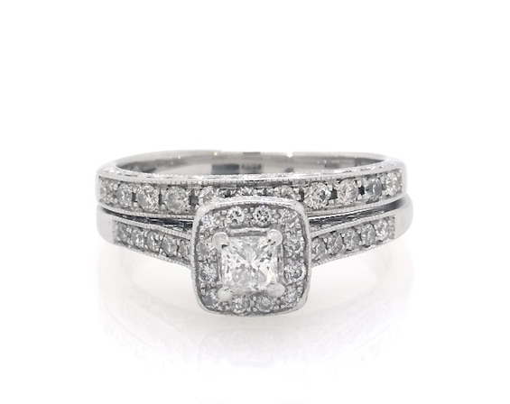 Previously Owned Princess-Cut Diamond Cushion Halo Bridal Set 5/8 ct tw 14K White Gold Size 7.5