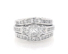 Previously Owned Princess-Cut Diamond Three-Stone Bridal Set 1-5/8 ct tw 14K White Gold Size 4.25