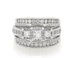 Previously Owned Princess-Cut Diamond Three-Stone Bridal Set 1-3/8 ct tw 14K White Gold Size 6.5