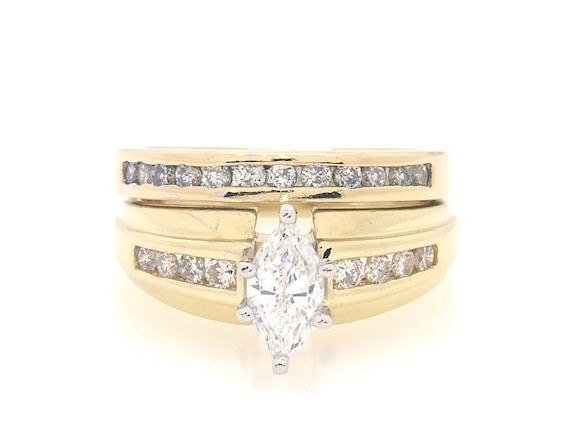Previously Owned Marquise-Cut Diamond Bridal Set 7/8 ct tw 14K Yellow Gold Size 6.25