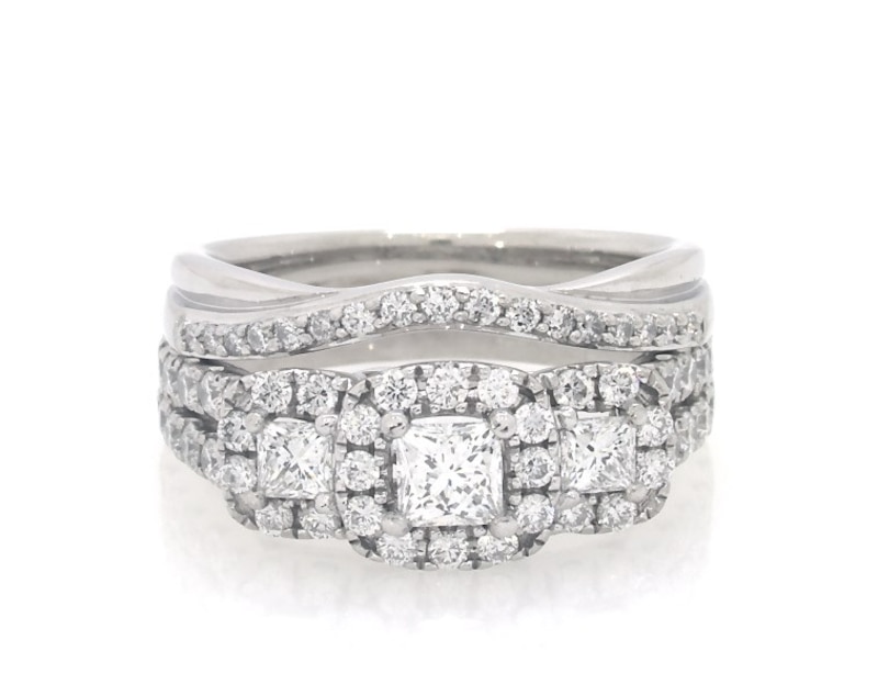 Main Image 1 of Previously Owned Princess-Cut Diamond Three-Stone Bridal Set 1 ct tw 14K White Gold Size 4.75