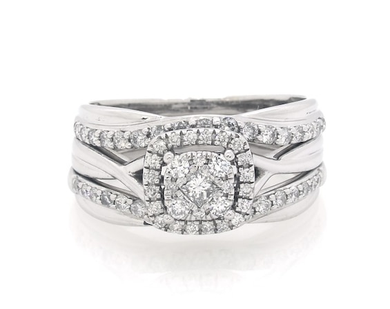 Previously Owned Princess & Round-Cut Multi-Diamond Bridal Set 3/4 ct tw 10K & 14K White Gold Size 8