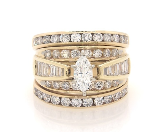 Previously Owned Marquise-Cut Diamond Bridal Set 2-1/3 ct tw 14K Two-Tone Gold Size 6