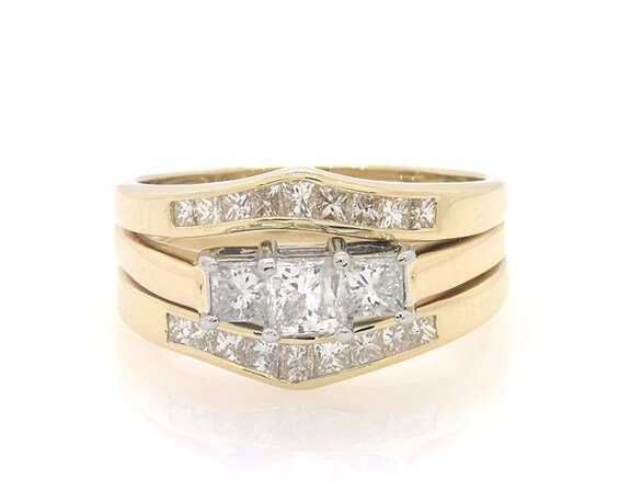 Previously Owned Princess-Cut Diamond Three-Stone Bridal Set 1-3/4 ct tw 14K Yellow Gold & Platinum 11