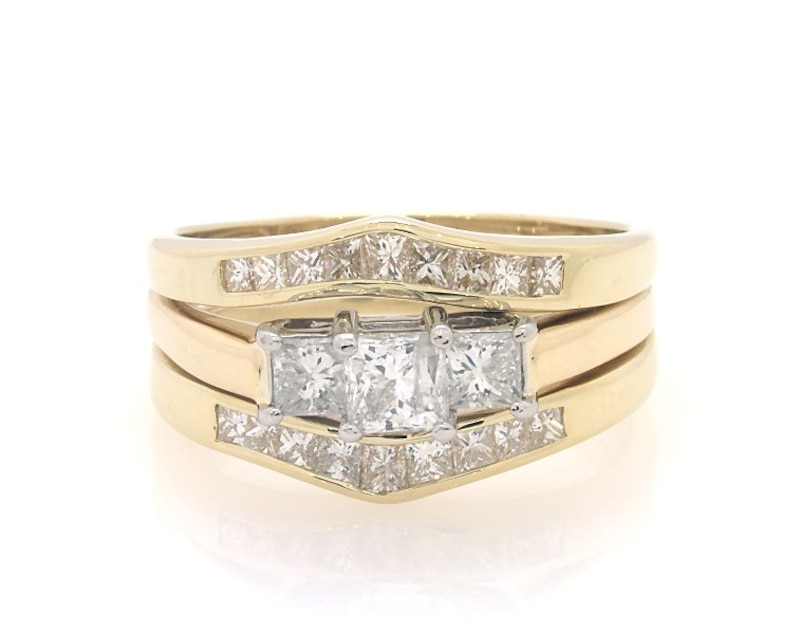 Main Image 1 of Previously Owned Princess-Cut Diamond Three-Stone Bridal Set 1-3/4 ct tw 14K Yellow Gold & Platinum Size 11