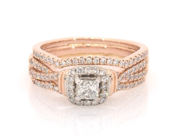 Previously Owned Princess-Cut Diamond Halo Bridal Set 7/8 ct tw 14K Two-Tone Gold 7.75