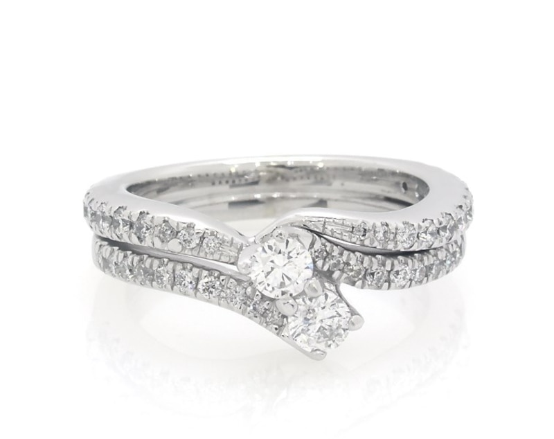 Main Image 1 of Previously Owned Ever Us Round-Cut Diamond Bridal Set 3/4 ct tw 14K White Gold Size 6.75